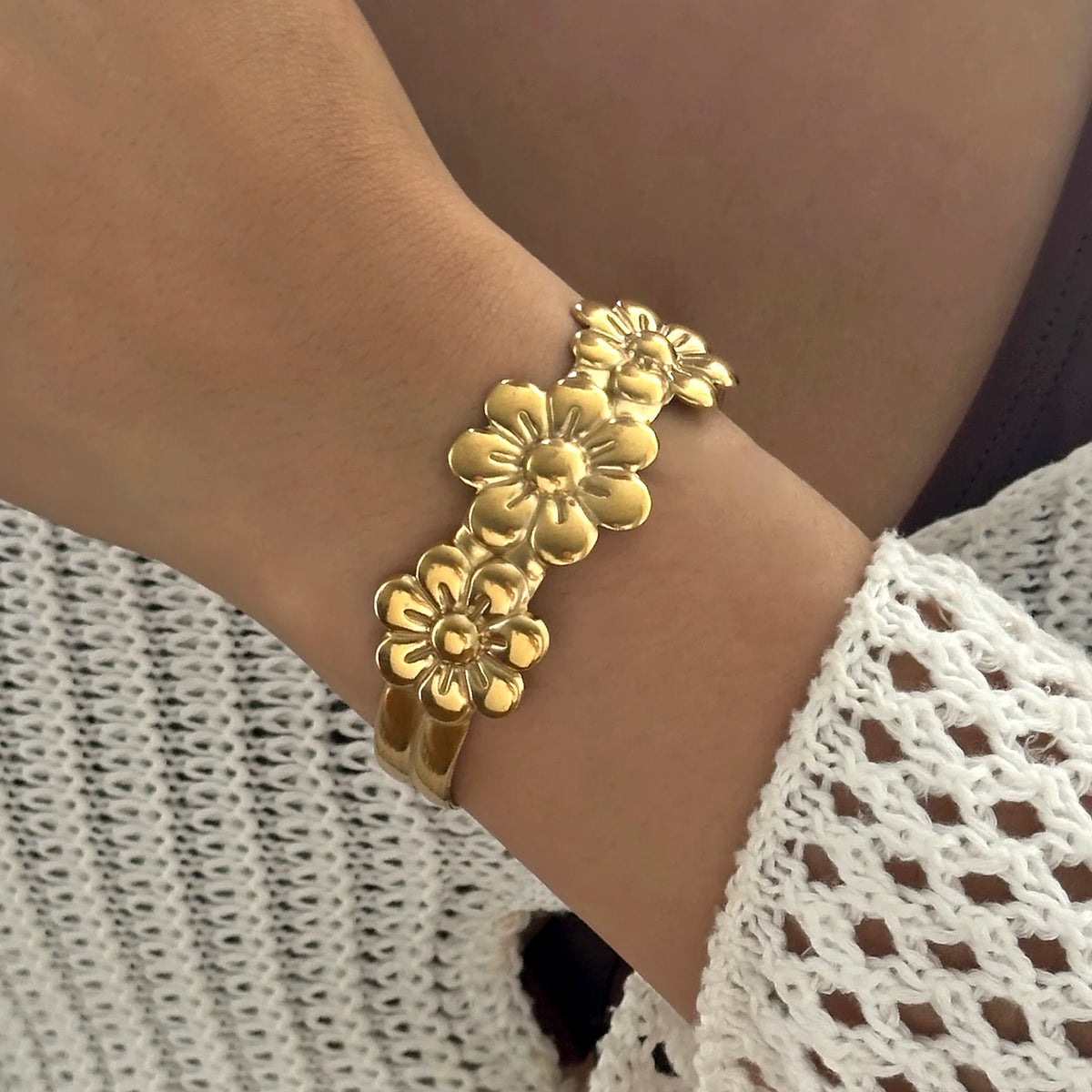 Bracelet Manchette Boho Étoile de Mer – Acier Inoxydable Doré, Motif Océan, Plage & Fête, Pour Femme