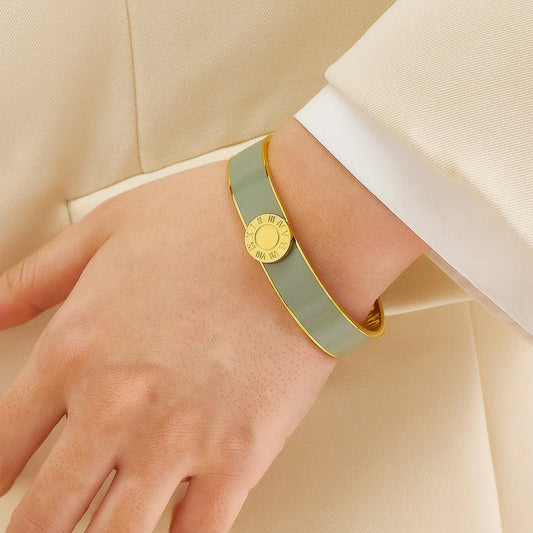 Bracelet Luxe Chiffres Romains – Acier Titane Plaqué Or 18K, Impérméable, Pour Femme