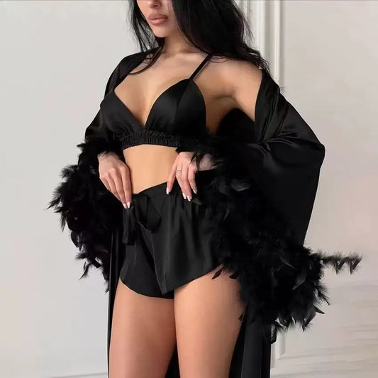 Peignoir Long Luxe Femme – Satin & Plumes, Longueur Cheville, Style Élégant