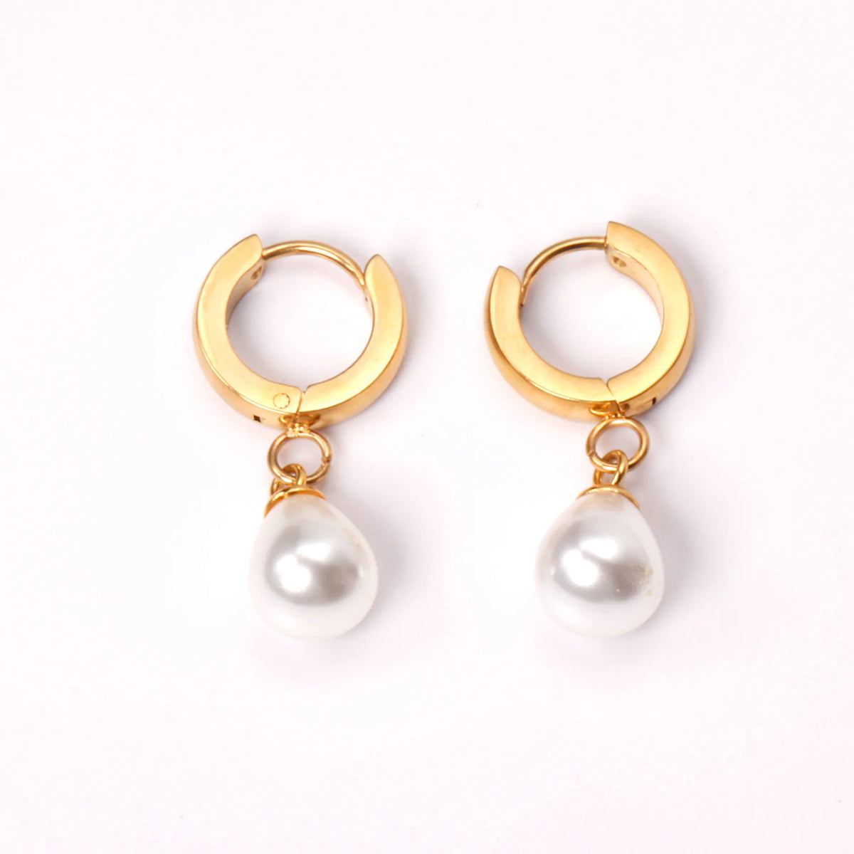 Boucles d'Oreilles Créoles Perle Simulée – Acier Inoxydable Plaqué Or 24K, Style Tendance