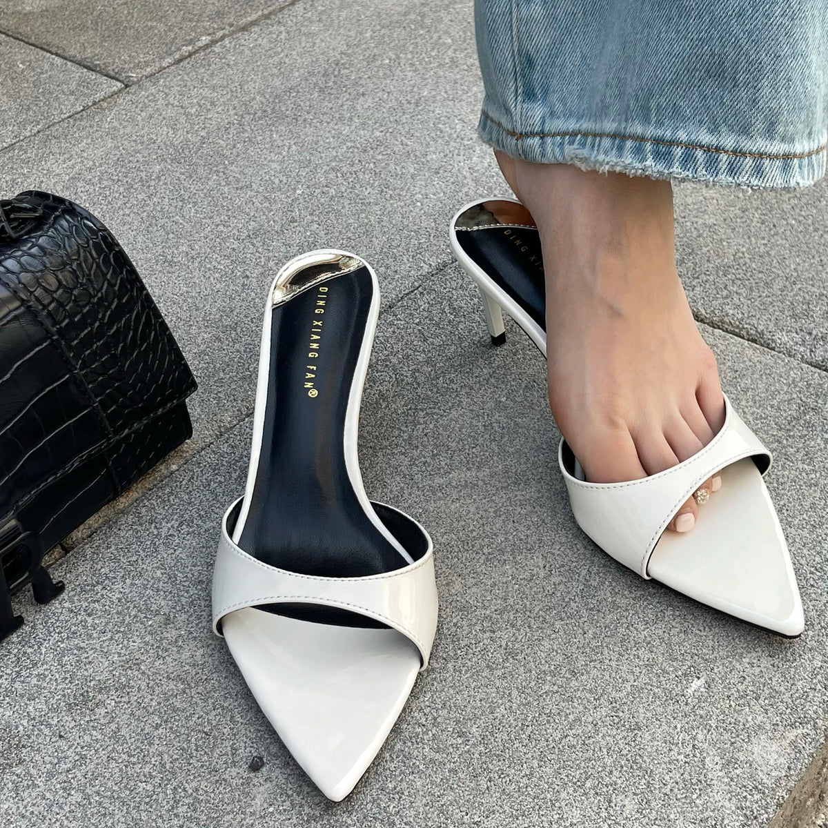 7 cm Stiletto Heel Sandals - Pointed Toe in Patent Leather