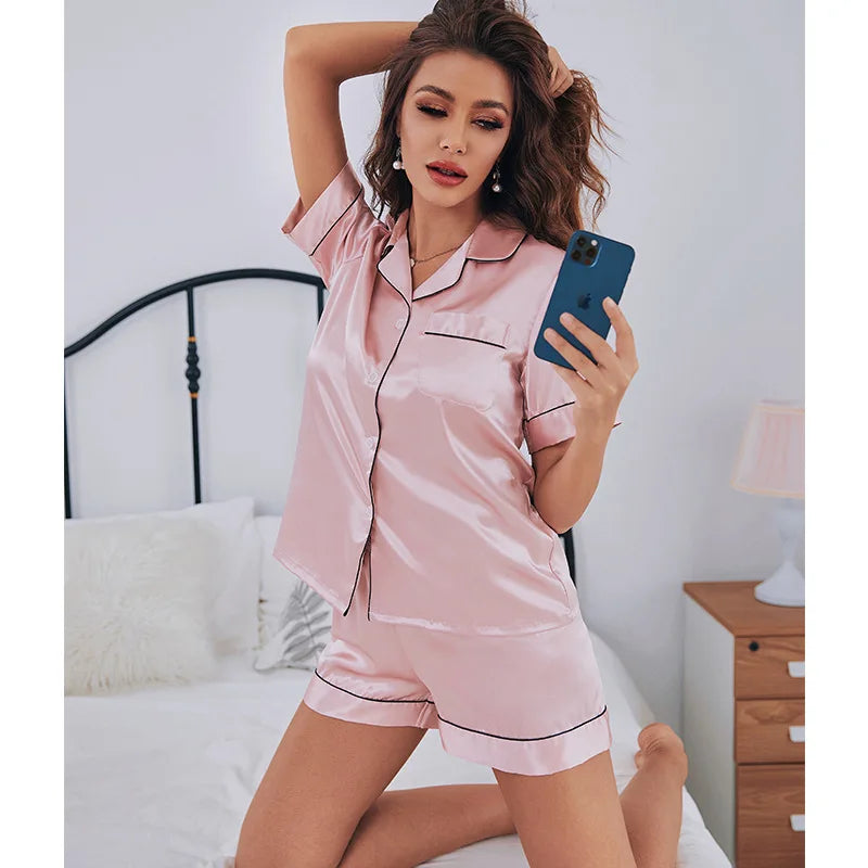 Ensemble Pyjama Femme Satiné – Cardigan Boutonné Manches Courtes & Short, Doux et Respirant