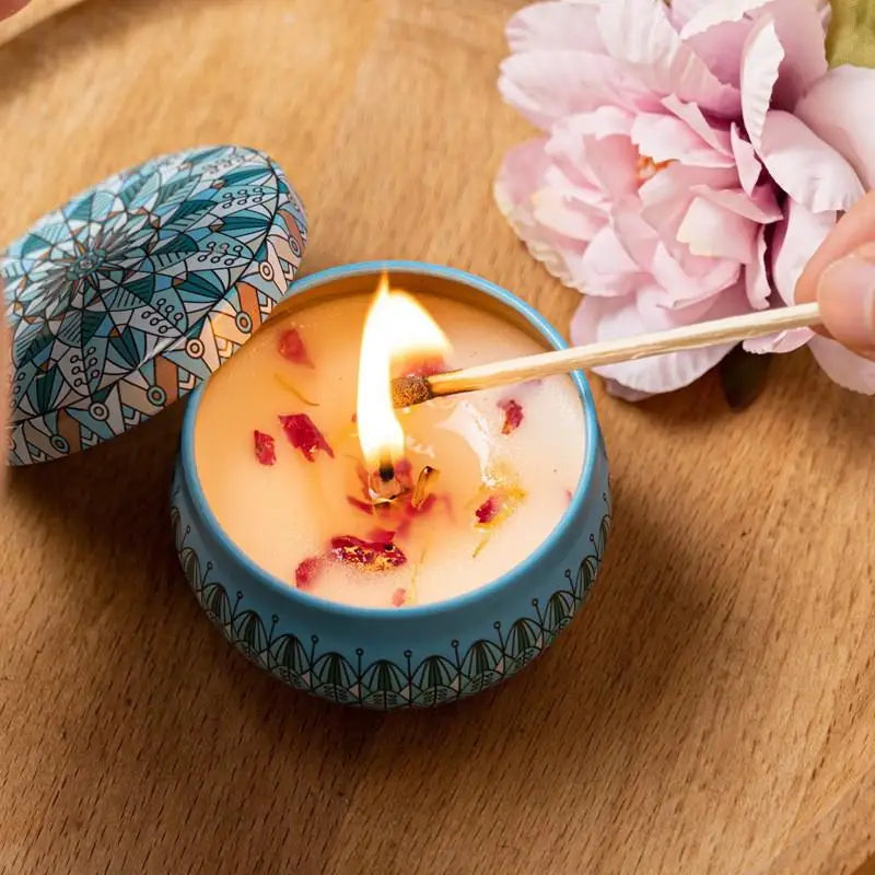 Bougie Parfumée Fleurs Séchées en Cire de Soja – Boîte Rétro, Sans Fumée, Cadeau Anniversaire