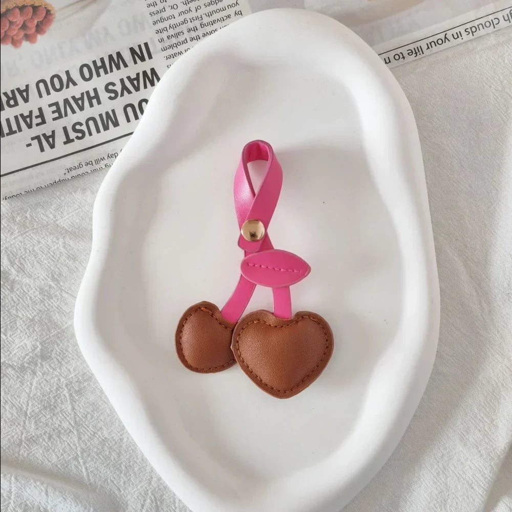 Porte-Clés Femme en Cuir – Pendentif Cerise Exquis, Décoration de Sac À Main