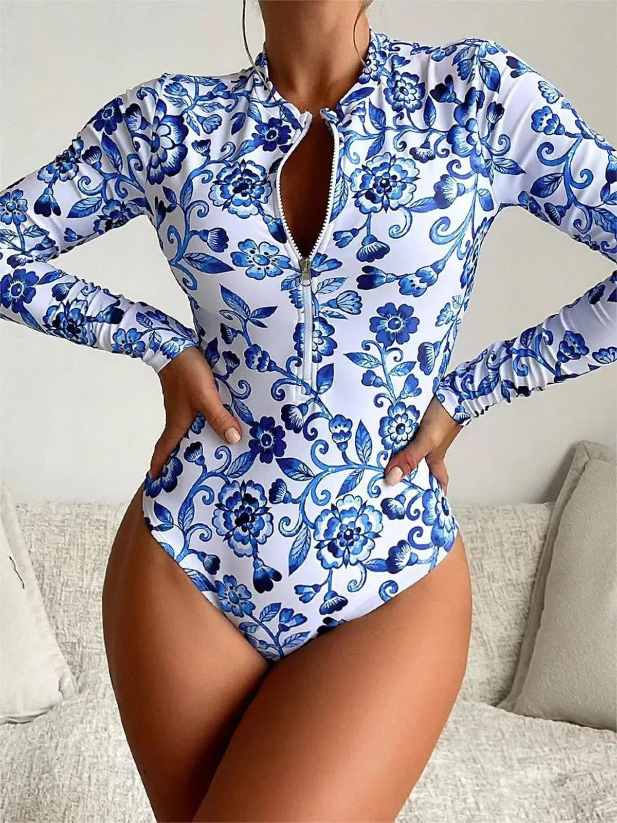 Maillot de Bain Une Pièce Femme Imprimé – Col Tour de Cou, Style Surf & Plage, Coupe Sexy
