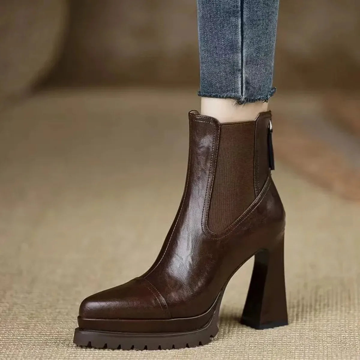 Bottes à plateforme et talon carré pour femme