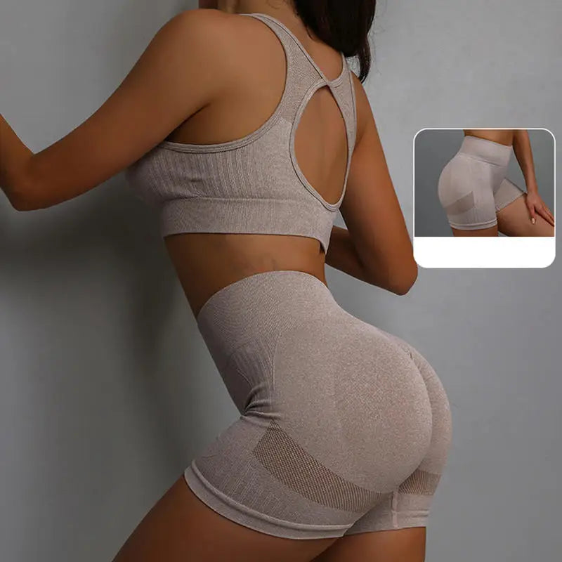 Ensemble de Sport Femme 2 Pièces – Bra & Short Sans Coutures, Yoga, Course & Fitness
