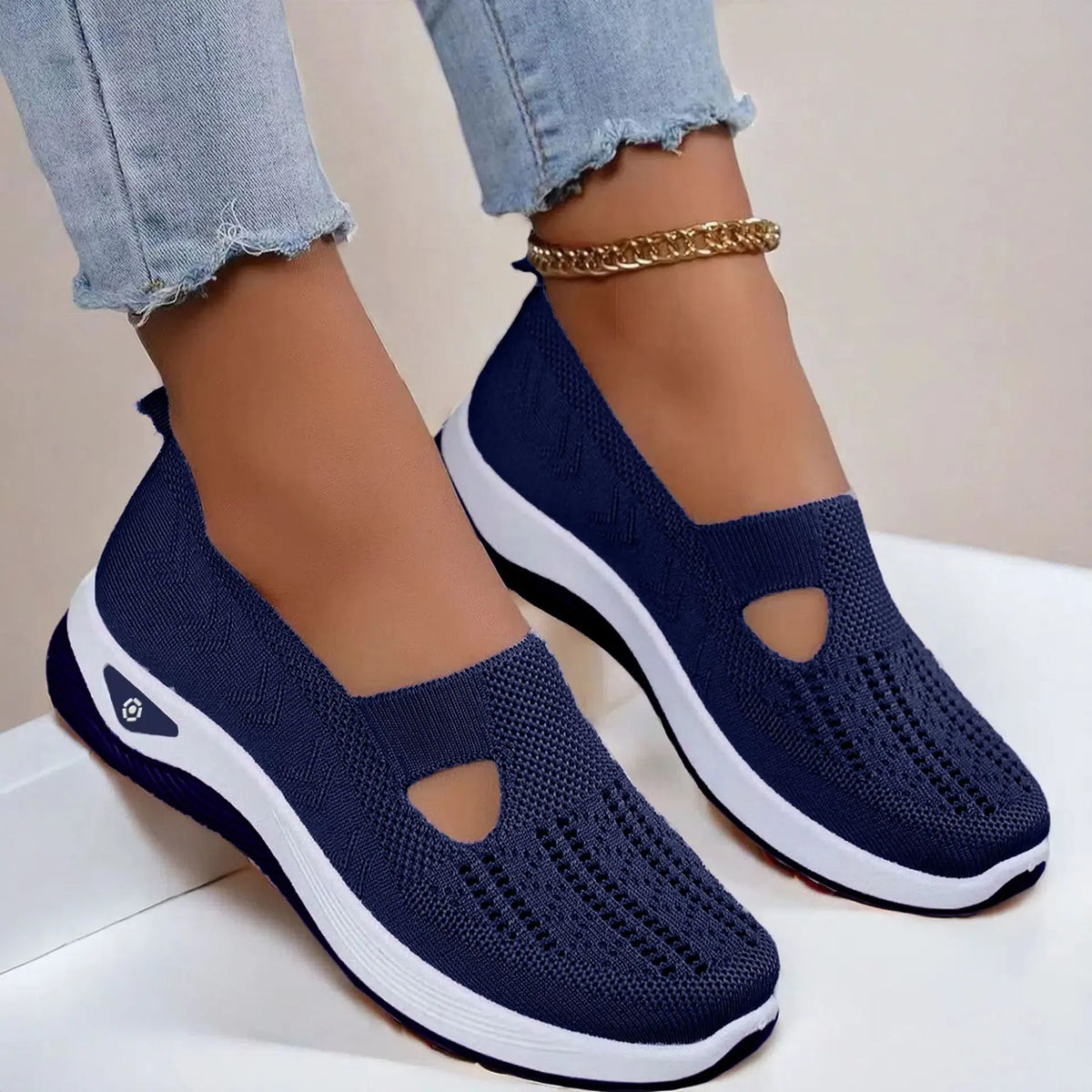 Women's Breathable Mesh Canvas Shoes – Lightweight Slip-On Sneakers, Walking Comfort
