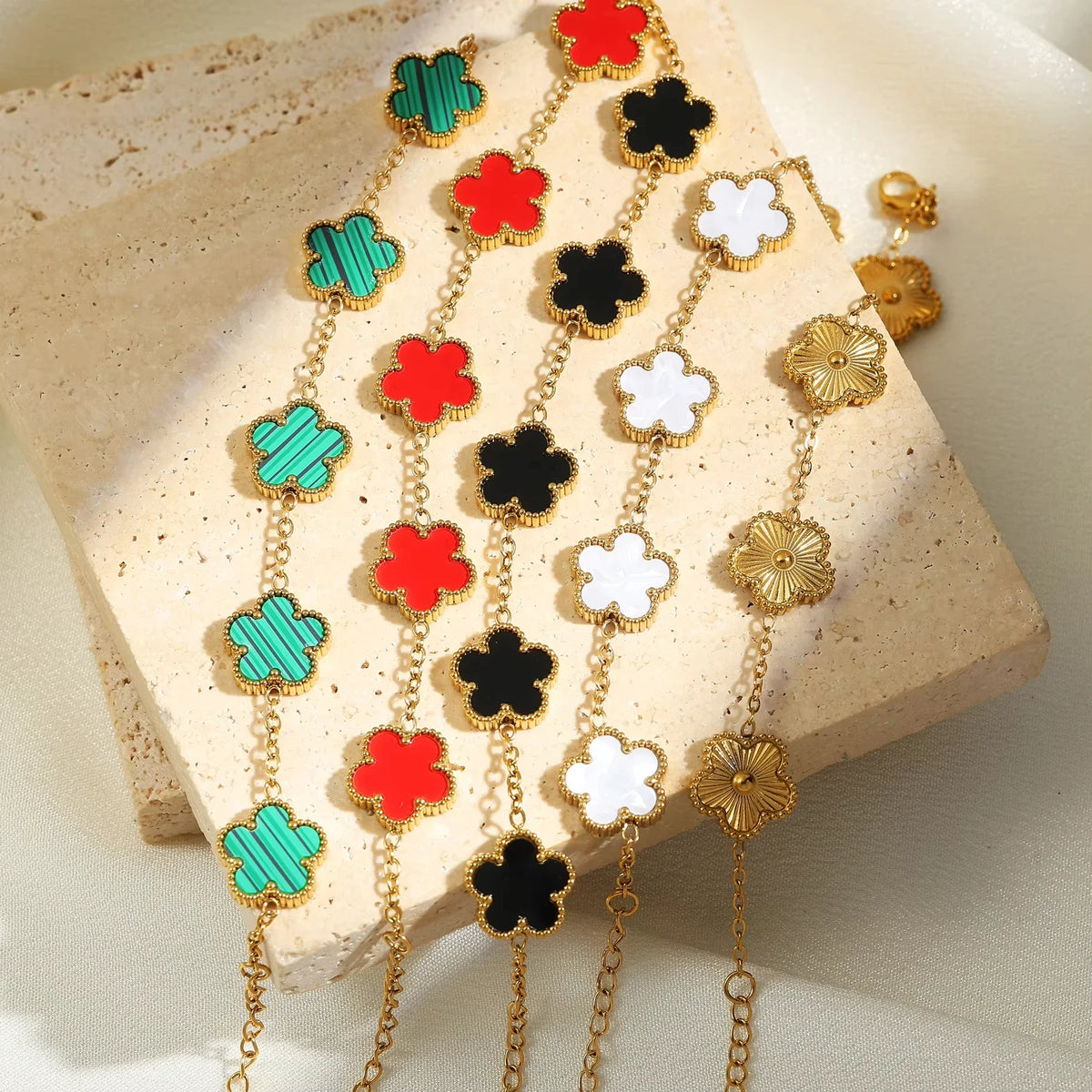 Bracelet Trèfle Porte-Bonheur – Acier Inoxydable Plaqué Or 18K, Ajustable, Multicolore, Pour Femme