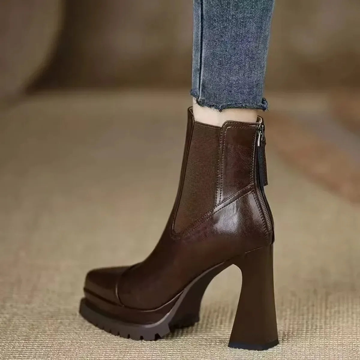 Bottes à plateforme et talon carré pour femme