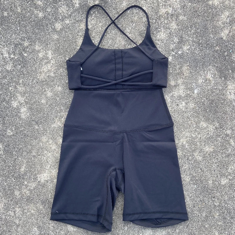 Ensemble de Sport Femme 2 Pièces – Bra Bretelles Croisées & Short Taille Haute, Yoga & Running