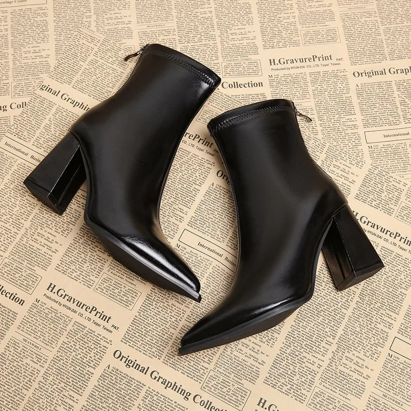 Bottines à Bout Pointu et Talon Bloc