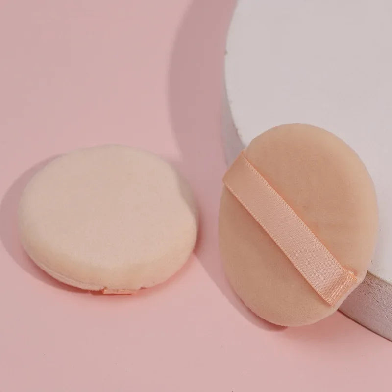 Set of Round Foundation Sponges – Soft, Portable, Professional, 5.5 cm