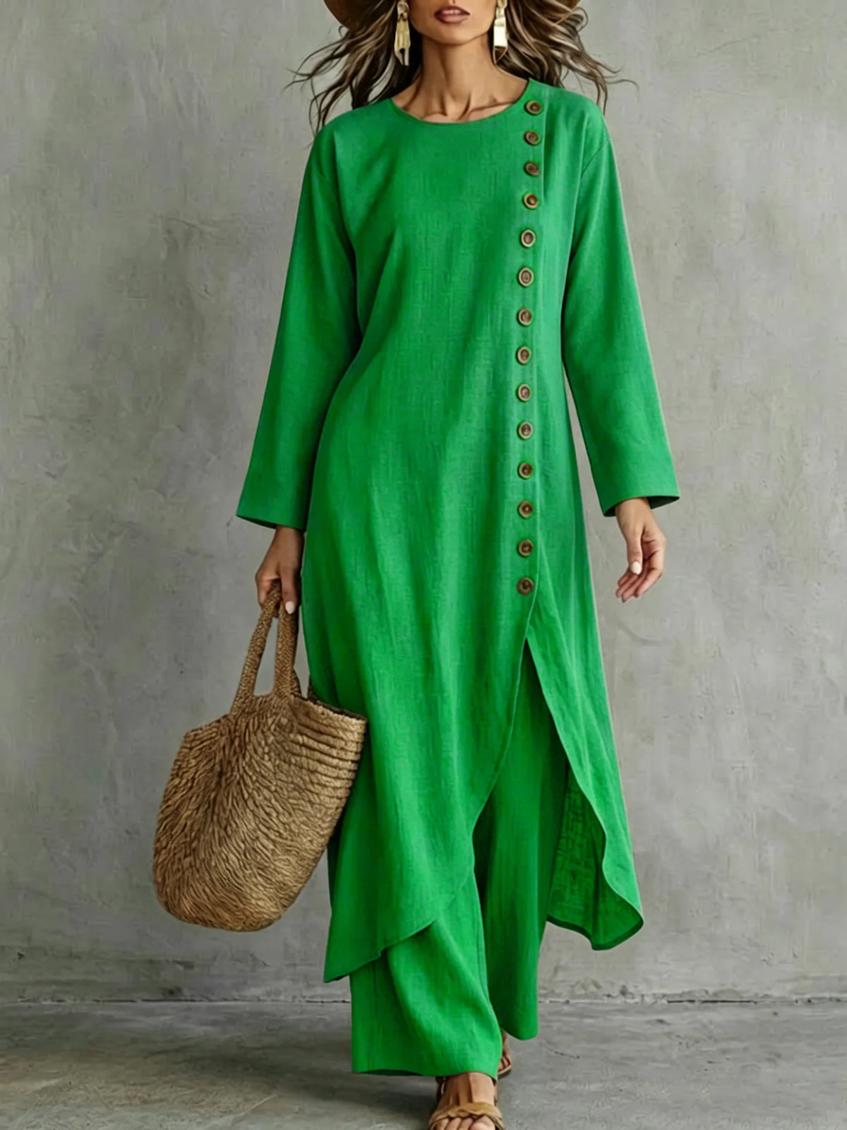 Ensemble pantalon avec tunique asymétrique à boutons décoratifs