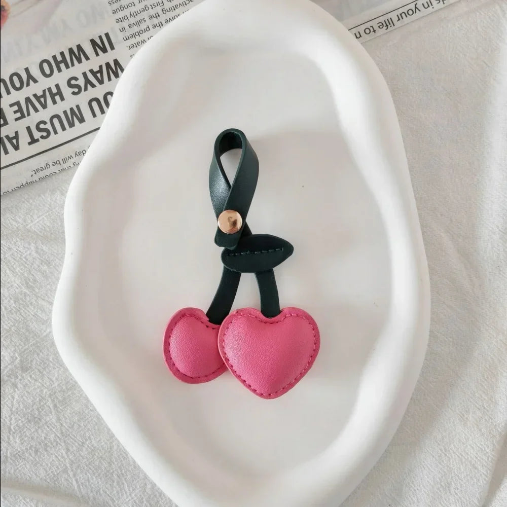 Porte-Clés Femme en Cuir – Pendentif Cerise Exquis, Décoration de Sac À Main