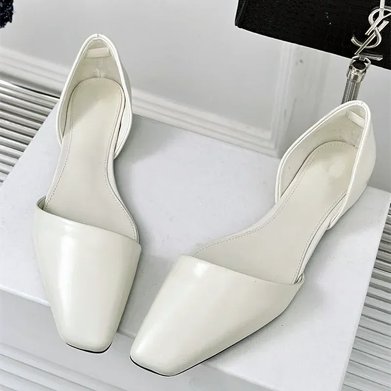Women's retro PU leather flat shoes - square toe cut-out - comfortable ballet flats