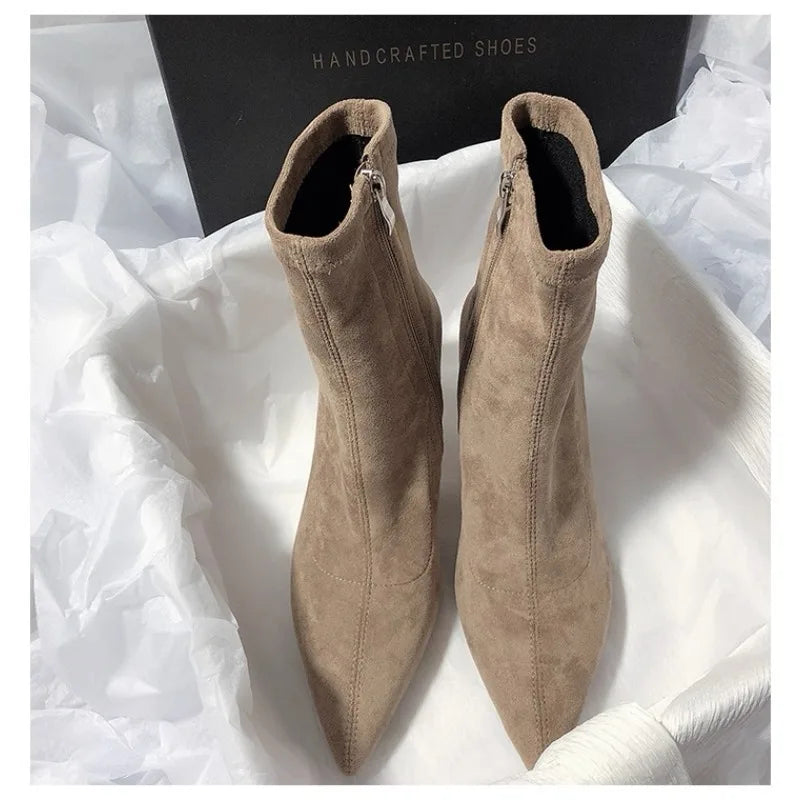 Bottines en Suédine à Bout Pointu et Fermeture Latérale