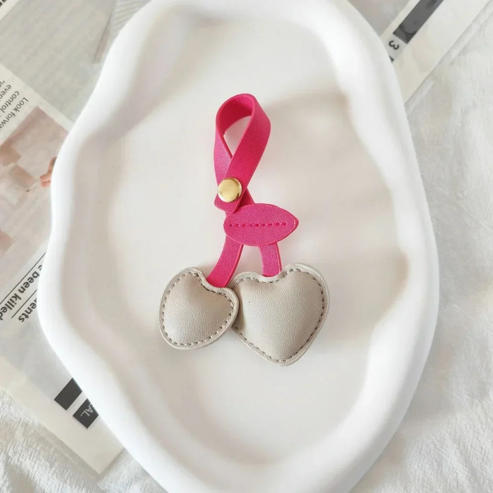 Porte-Clés Femme en Cuir – Pendentif Cerise Exquis, Décoration de Sac À Main
