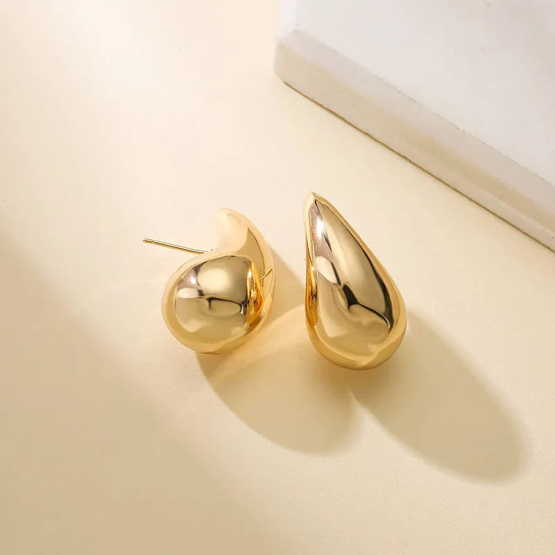 Teardrop Dangle Earrings – Smooth Gold-Plated Metal, Lightweight & Trendy