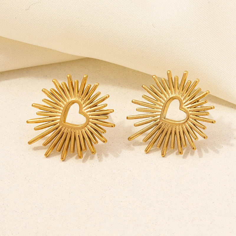 Clous d'Oreilles Soleil Lune Étoile – Acier Inoxydable Plaqué Or, Style Céleste Unisexe, 9 Modèles