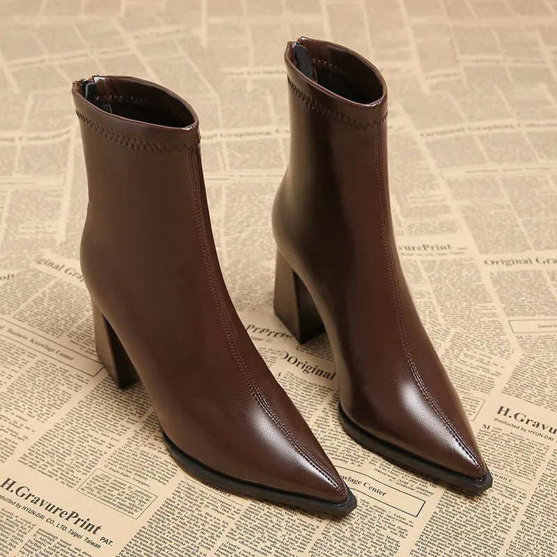 Bottines à Bout Pointu et Talon Bloc