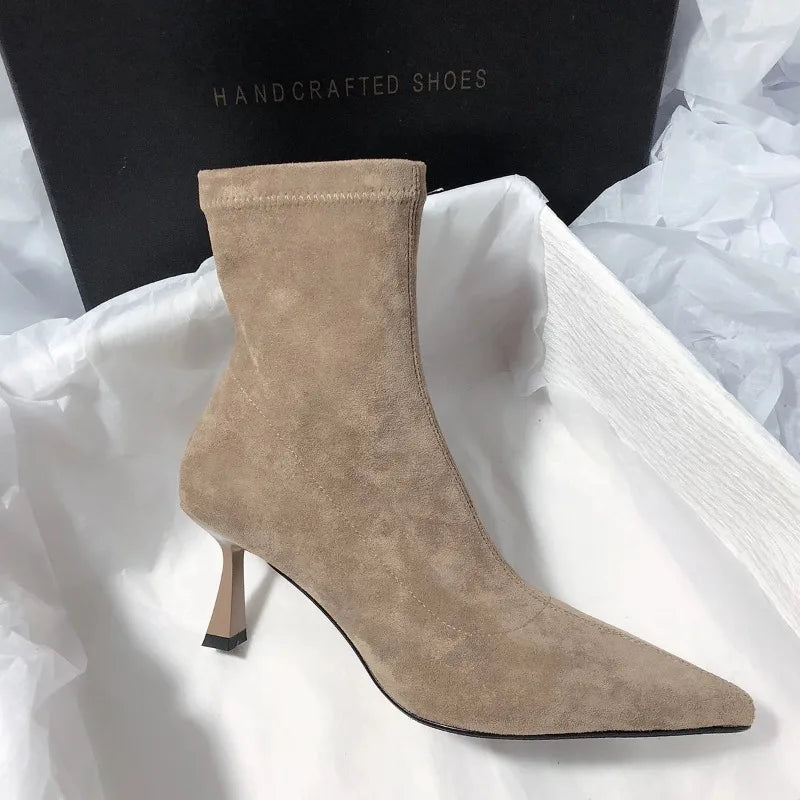 Bottines en Suédine à Bout Pointu et Fermeture Latérale
