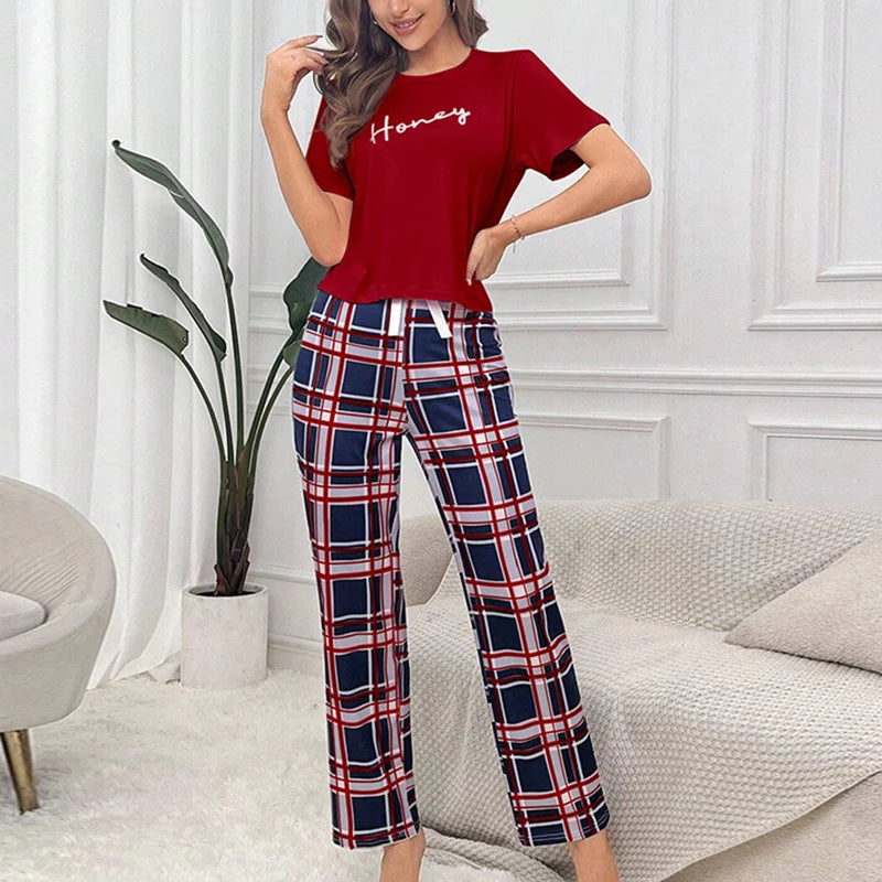 Women's 2-Piece Pajama Set – Heart & Letter Print, Short-Sleeve Top & Long Pants