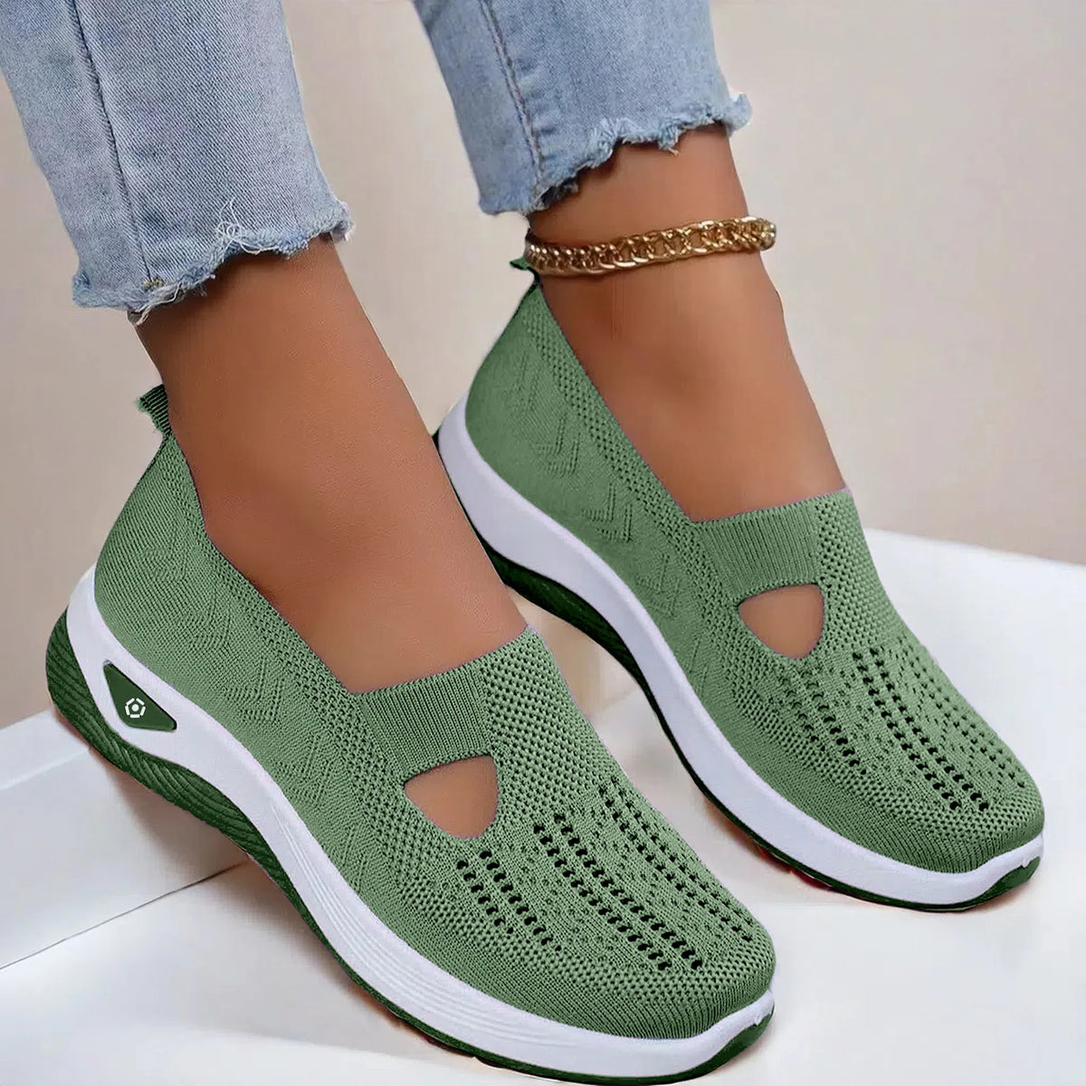 Women's Breathable Mesh Canvas Shoes – Lightweight Slip-On Sneakers, Walking Comfort