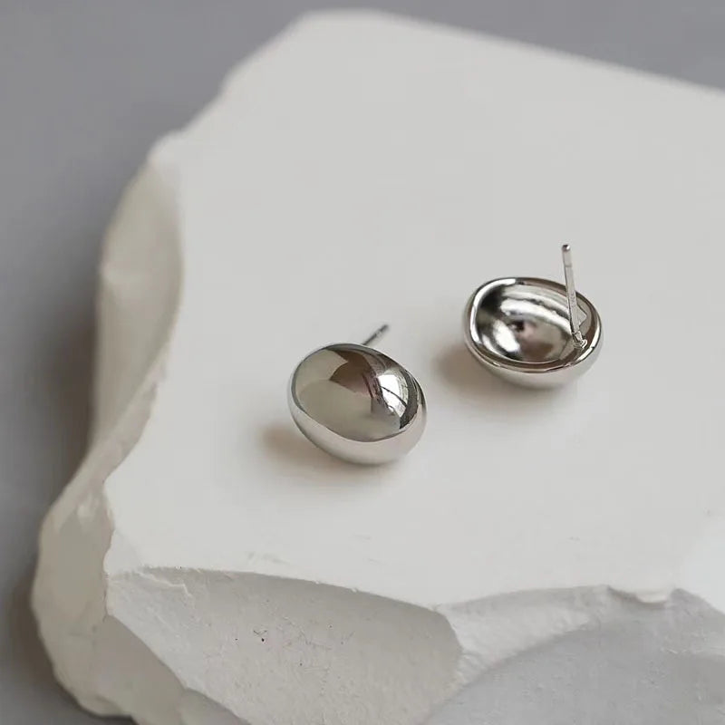 Teardrop Dangle Earrings – Smooth Gold-Plated Metal, Lightweight & Trendy