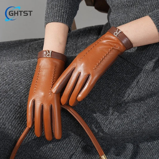 Elegant women’s lambskin gloves – Camel