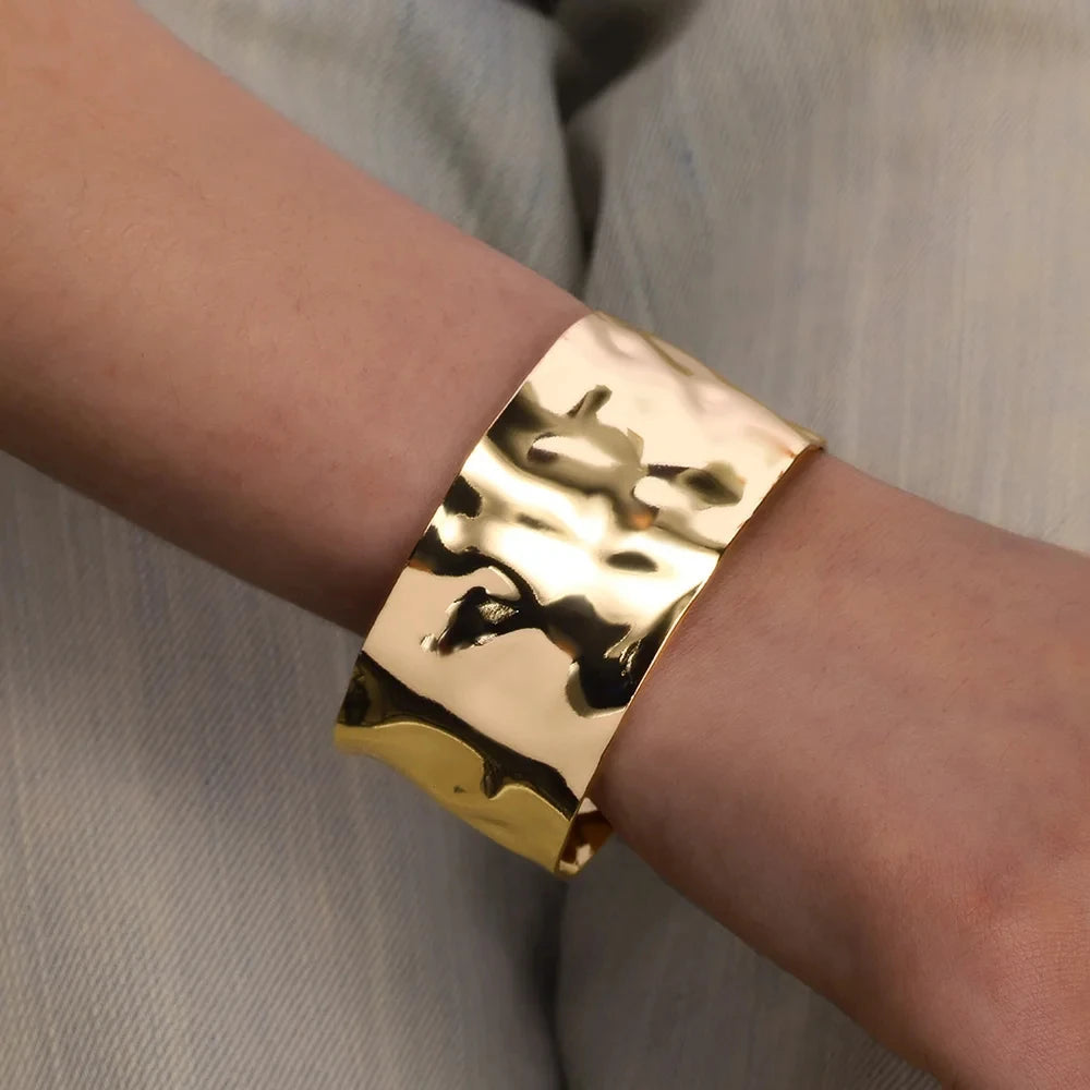 Bracelet Jonc Classique Texturé – Acier Inoxydable Doré, Ouvert, Pour Femme