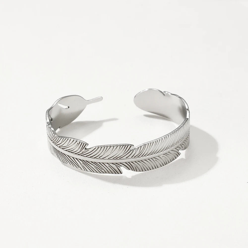 Bracelet Plume Rétro – Acier Inoxydable Doré, Ajustable, Unisexe
