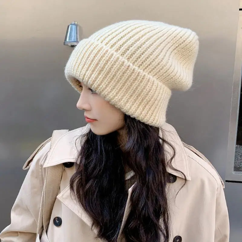 Women's solid knit beanie