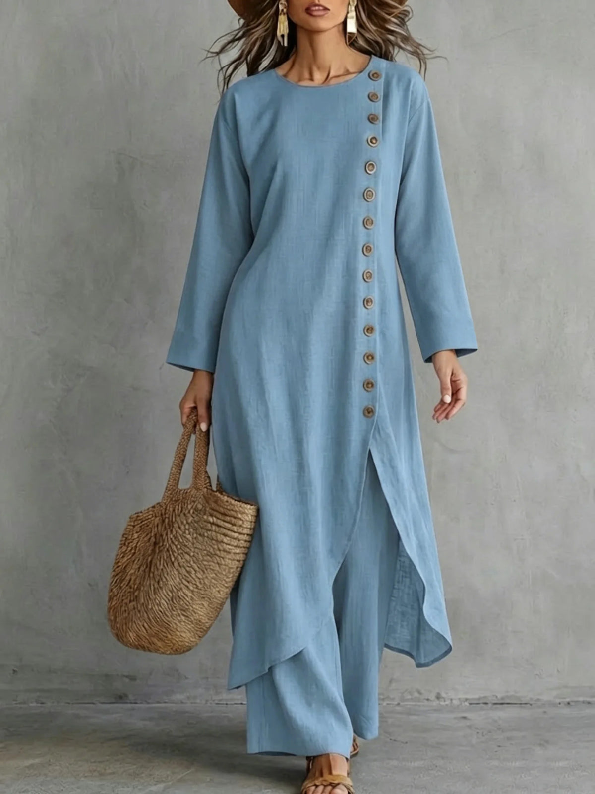 Ensemble pantalon avec tunique asymétrique à boutons décoratifs