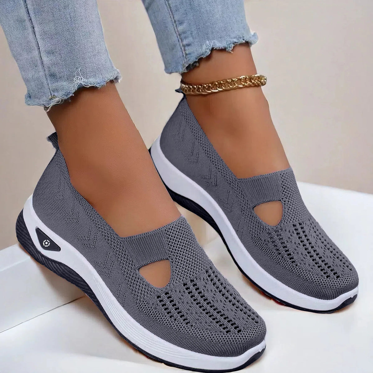 Women's Breathable Mesh Canvas Shoes – Lightweight Slip-On Sneakers, Walking Comfort