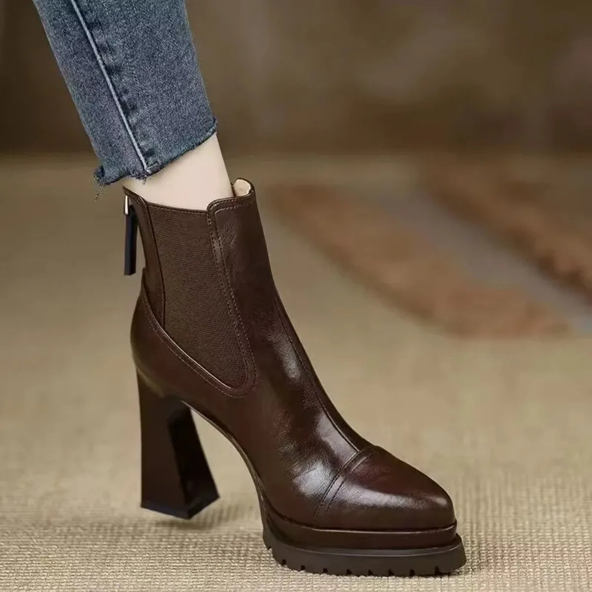 Bottes à plateforme et talon carré pour femme