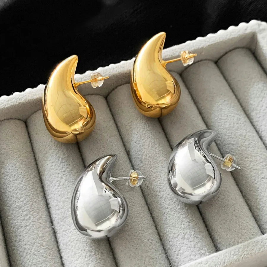 Teardrop Dangle Earrings – Smooth Gold-Plated Metal, Lightweight & Trendy