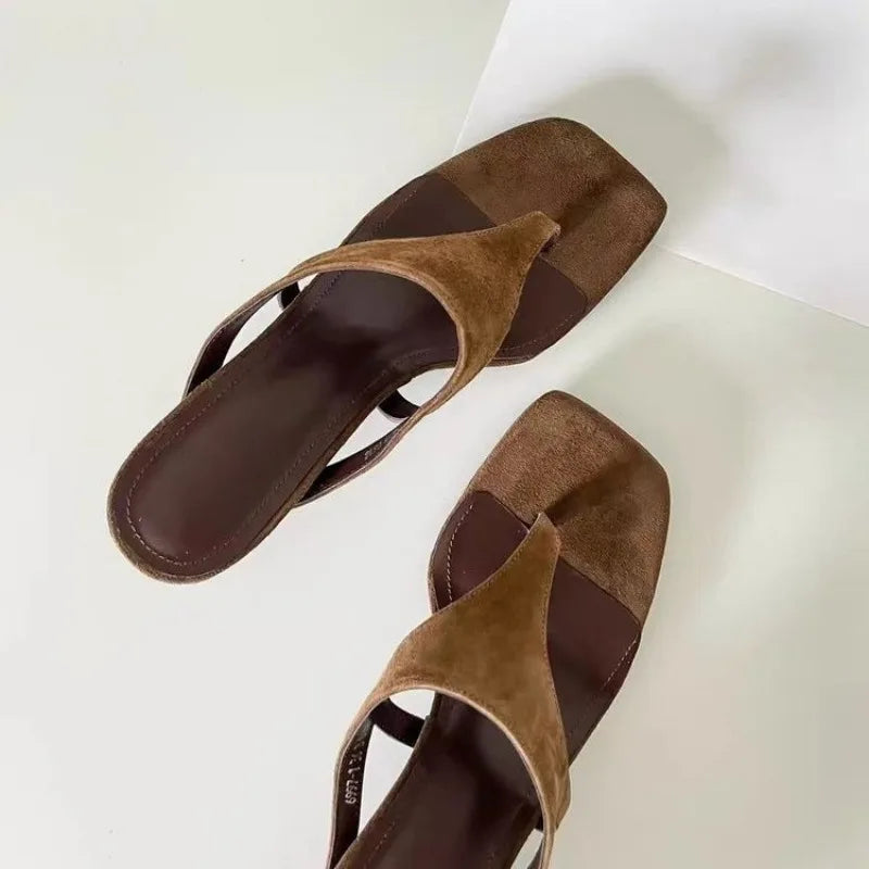 Mules & Tongs Femme à Talon Fin – Bout Carré Ouvert, Suédine Élégante Style Office