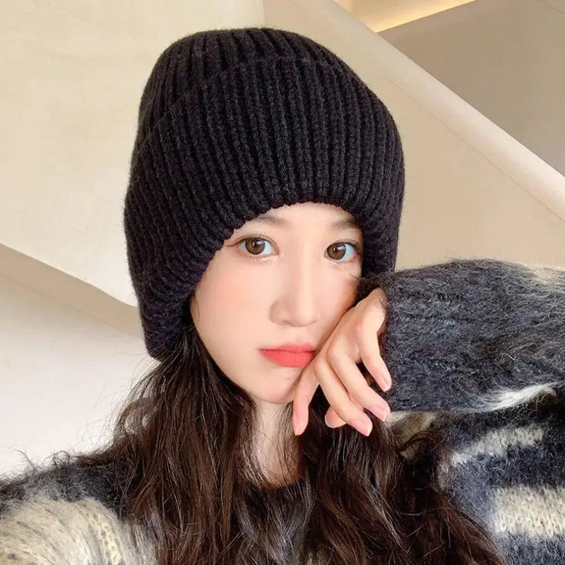 Women's solid knit beanie