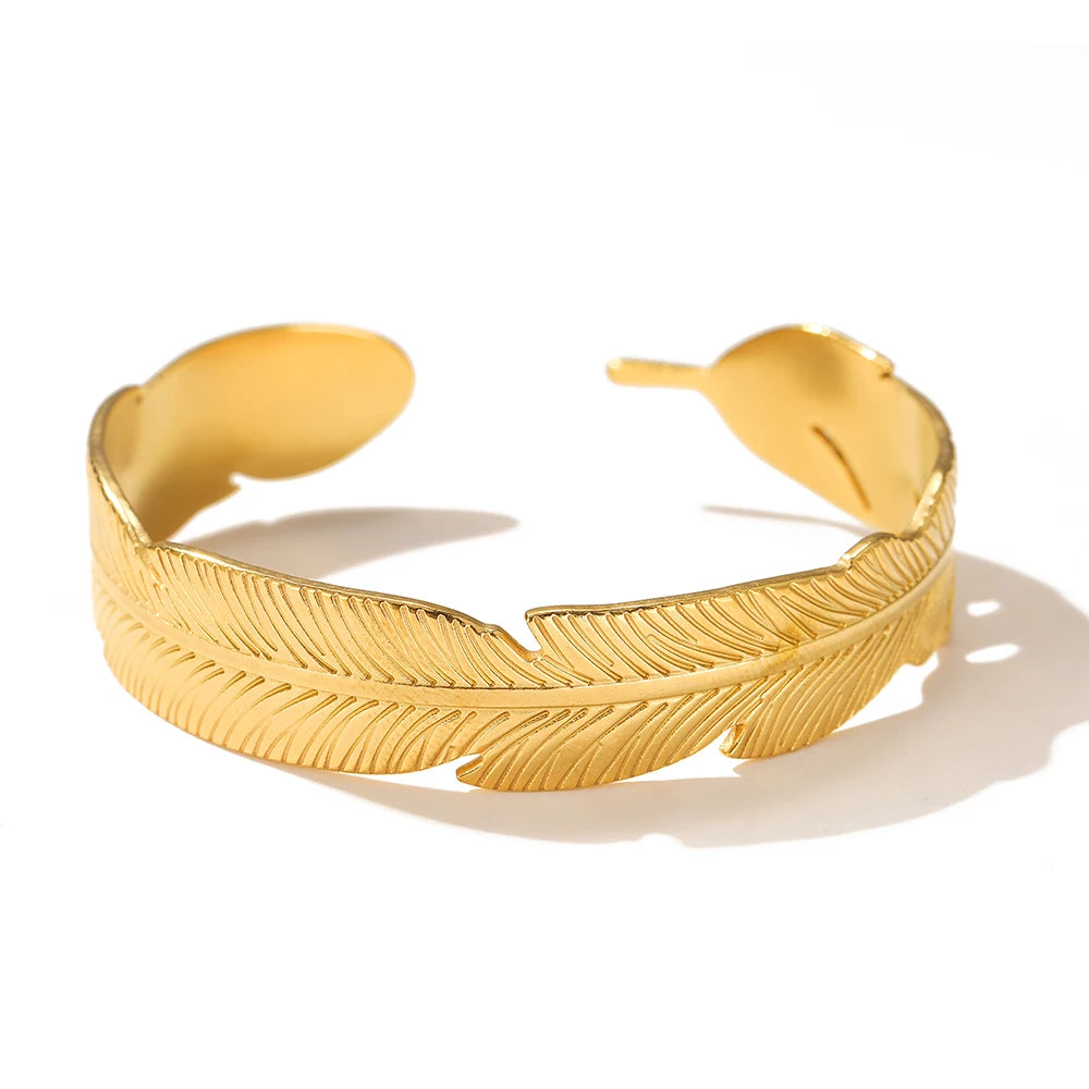 Bracelet Plume Rétro – Acier Inoxydable Doré, Ajustable, Unisexe