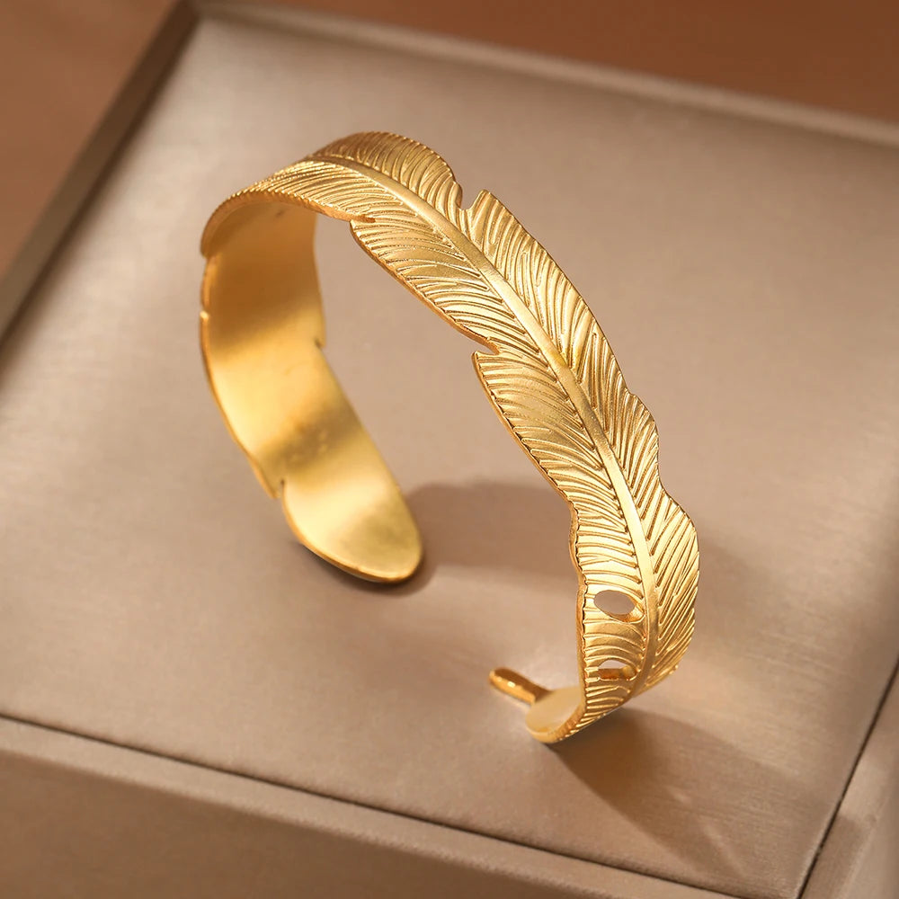 Bracelet Plume Rétro – Acier Inoxydable Doré, Ajustable, Unisexe