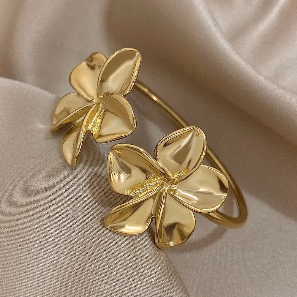 Double Flower Bracelet – Gold Stainless Steel, Waterproof, Romantic Style for Women