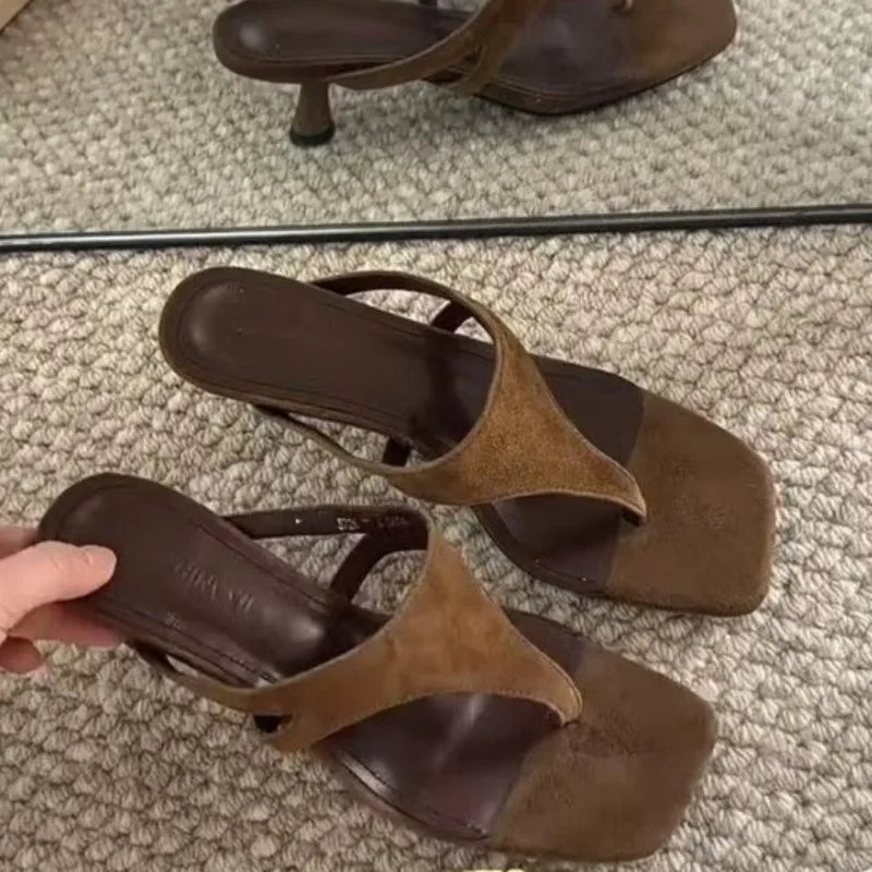 Mules & Tongs Femme à Talon Fin – Bout Carré Ouvert, Suédine Élégante Style Office