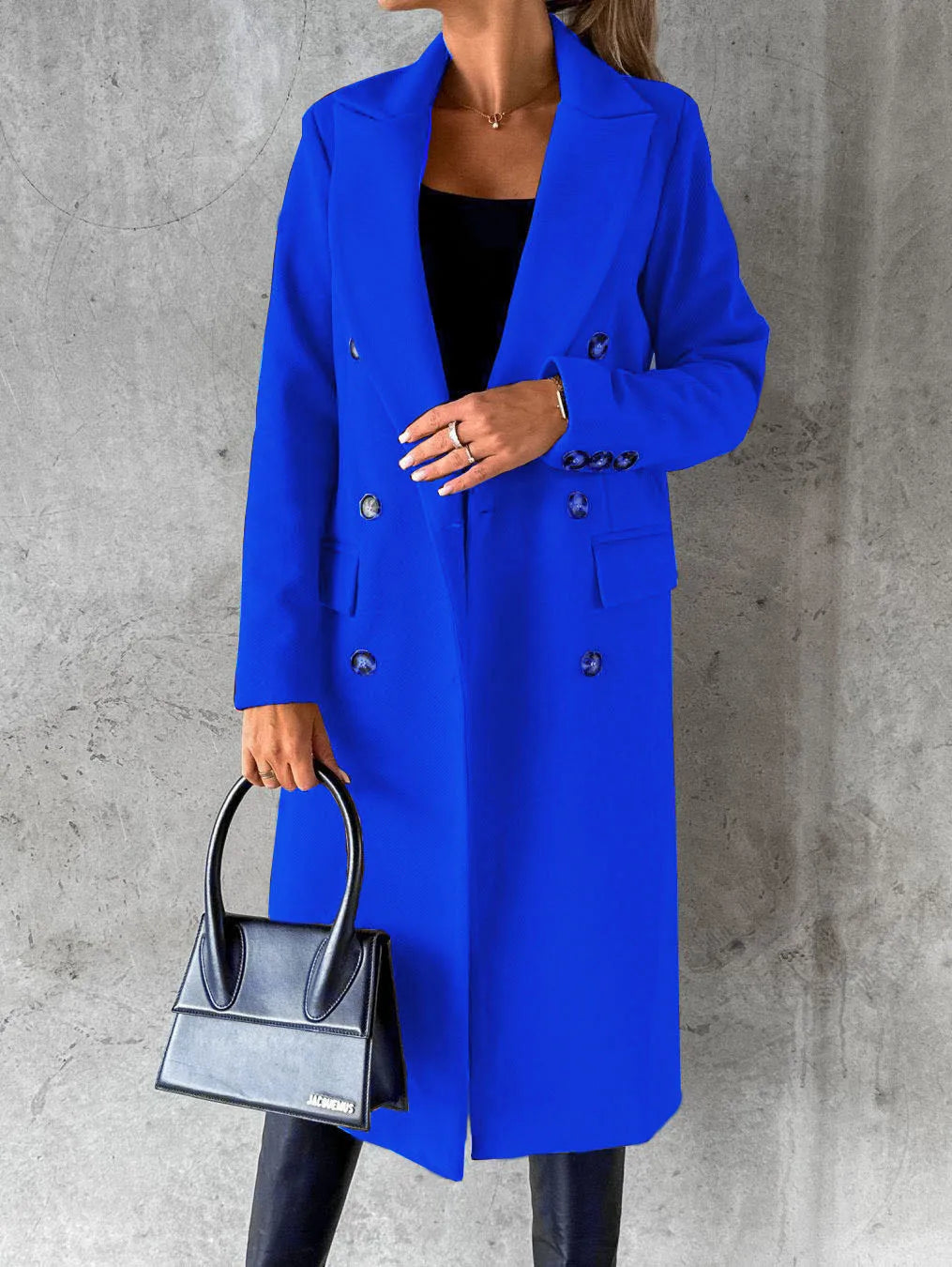 Manteau à double boutonnage et col à revers