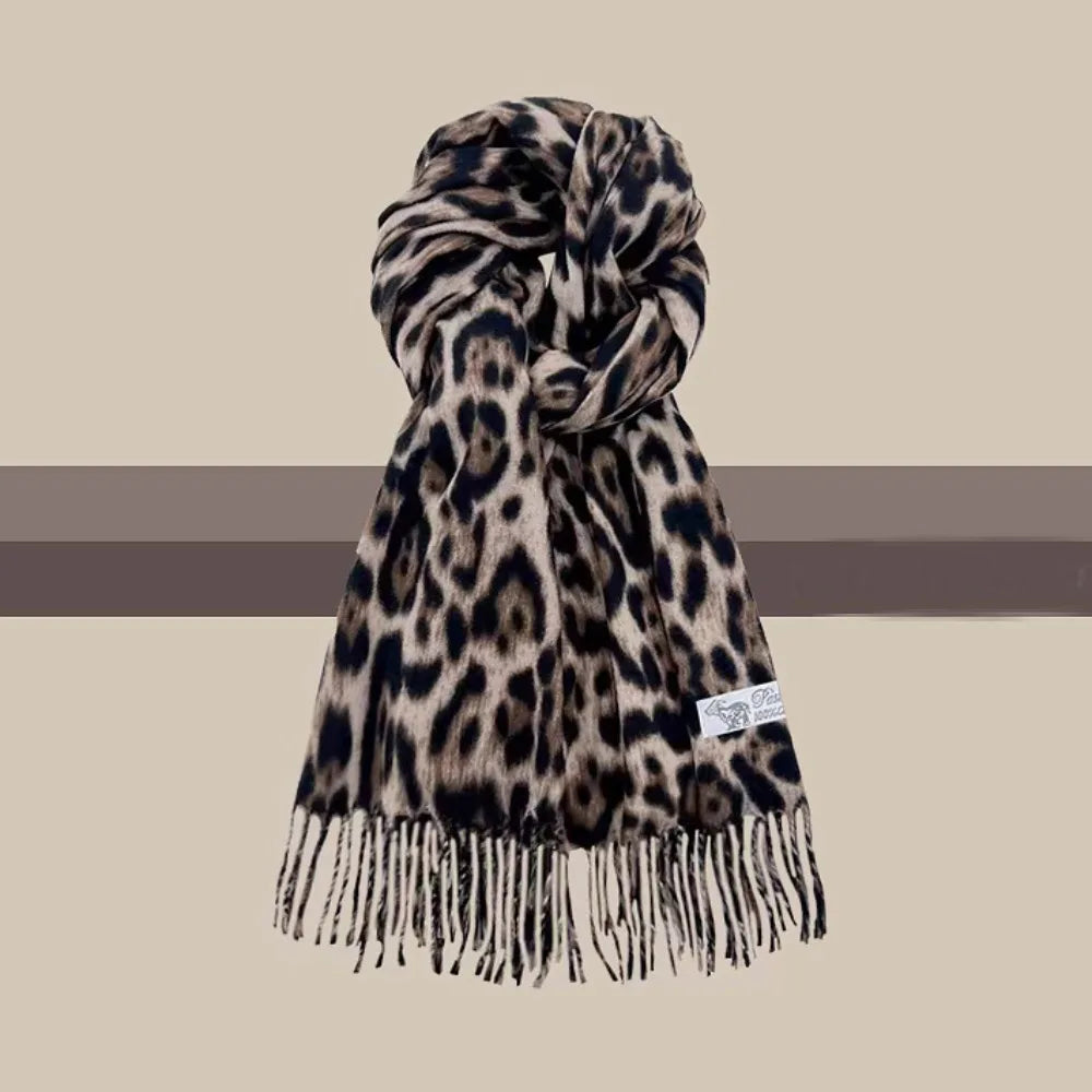 Écharpe longue à franges au toucher doux – 180 × 30 cm