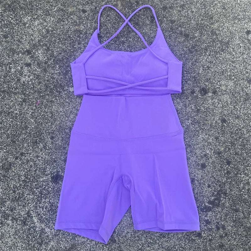 Ensemble de Sport Femme 2 Pièces – Bra Bretelles Croisées & Short Taille Haute, Yoga & Running