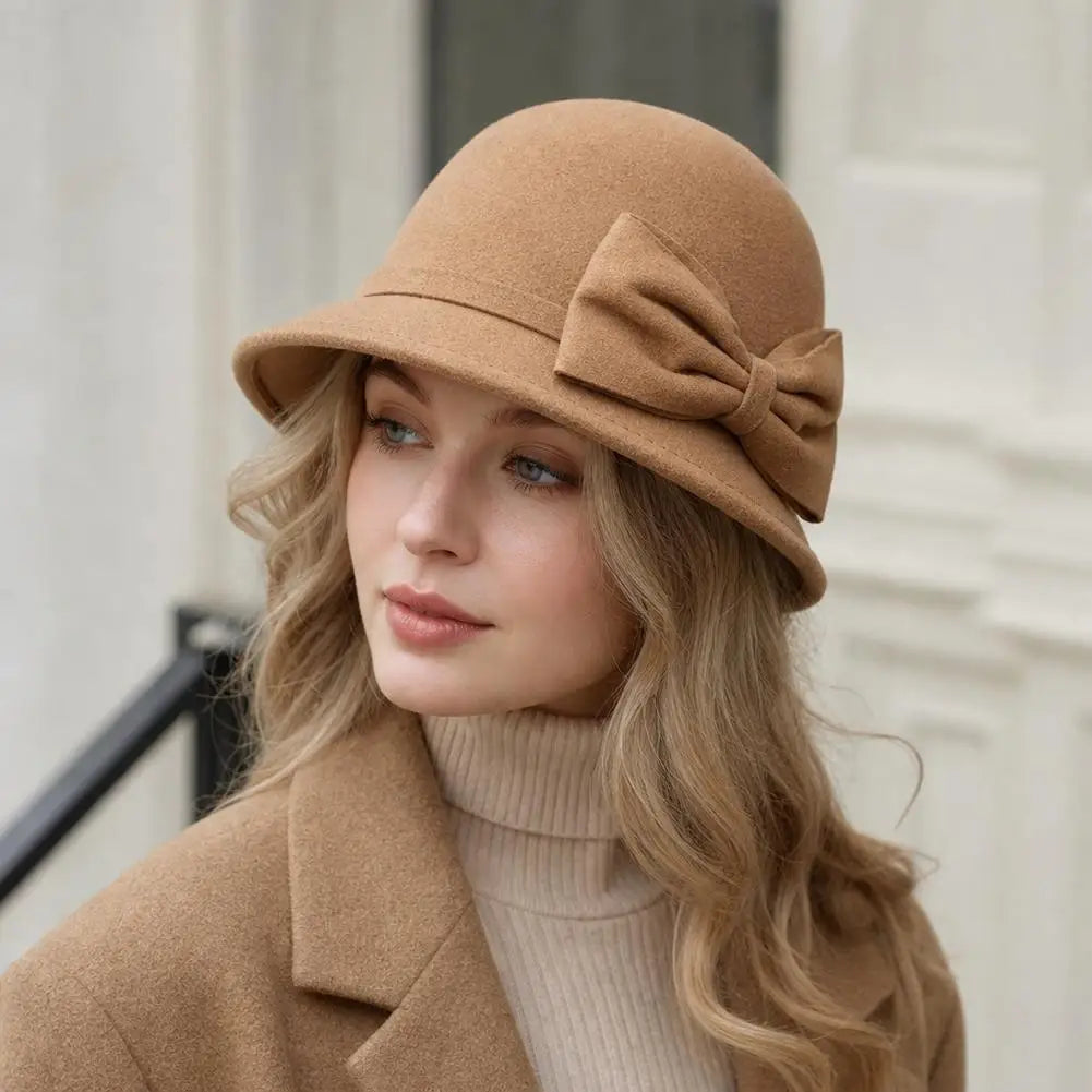 Chapeau cloche ajustable à nœud pour femme