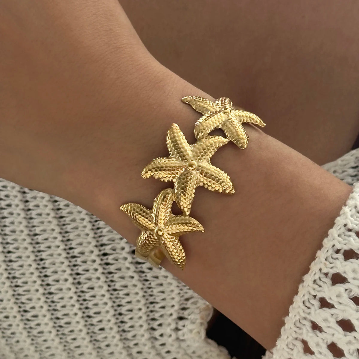 Bracelet Manchette Boho Étoile de Mer – Acier Inoxydable Doré, Motif Océan, Plage & Fête, Pour Femme