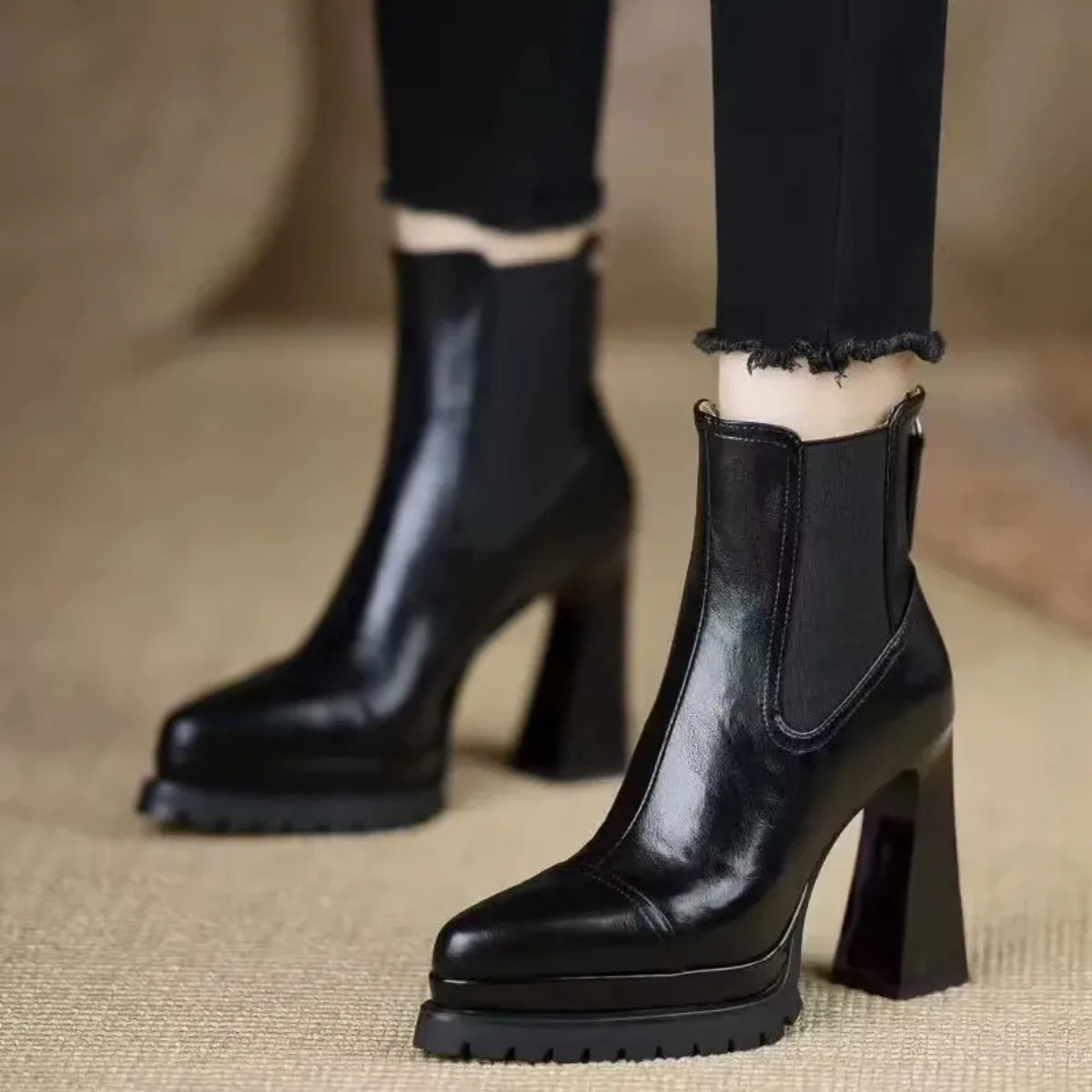 Bottes à plateforme et talon carré pour femme
