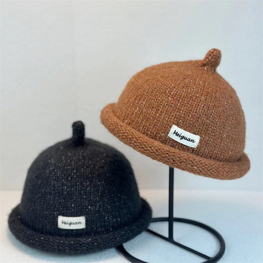 Women's ribbed knit cuffed beanie